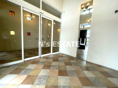 【エントランス】 | ラ・ウェゾン湊川公園