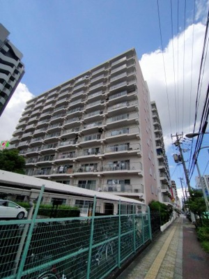 【外観】 | 今福グランドハイツ | ◎大阪メトロ長堀鶴見緑地線『今福鶴見』駅徒歩1分！！駅近好立地！！
◎スーパーが近くお買い物至便な環境です。
◎周辺施設充実で生活至便な環境です。