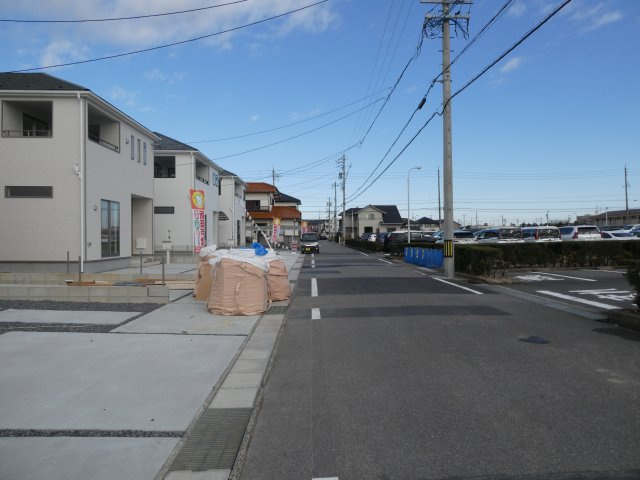 高浜市神明町第4新築分譲住宅　19号棟の前面道路含む現地写真|高浜市神明町第4新築分譲住宅前面道路写真です。