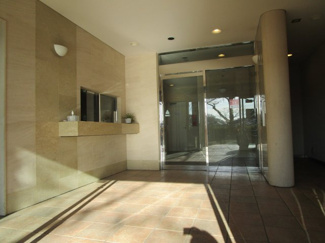 【エントランス】