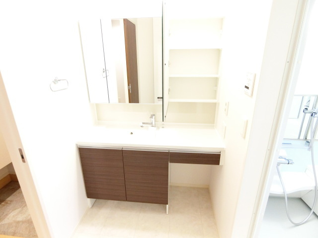 ボアソルテＳの洗面所