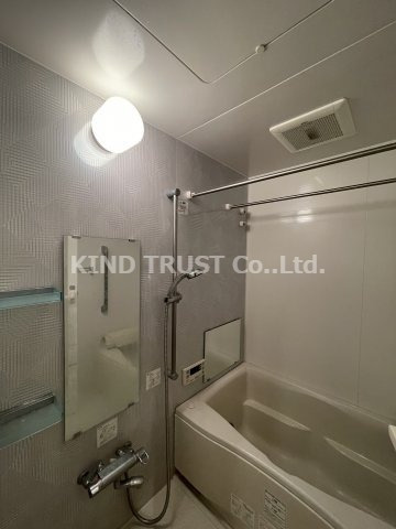 サクシード南森町の浴室