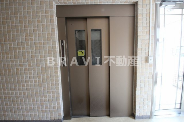 カーサセレノ　BRAVI不動産のその他共用部分|【カーサセレノ】エレベータ