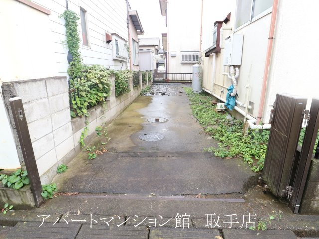 双葉３丁目戸建の駐車場