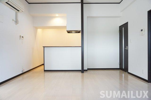 熊本市中央区南熊本１丁目の賃貸マンションの居間・リビング