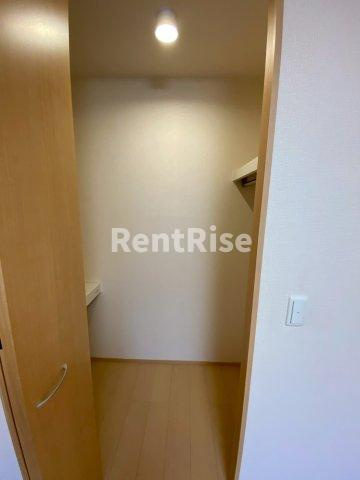 アンダー フォレスト Ⅲの玄関