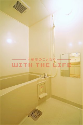 アンプルール【キャッシュバック対象物件】の浴室|きれいなお風呂です