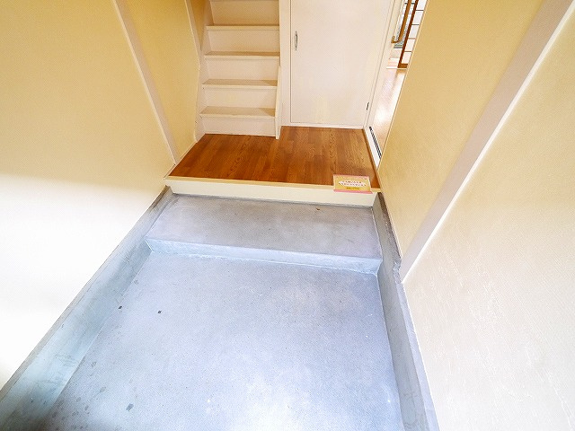 大西貸家の玄関|ゆったりとした玄関です