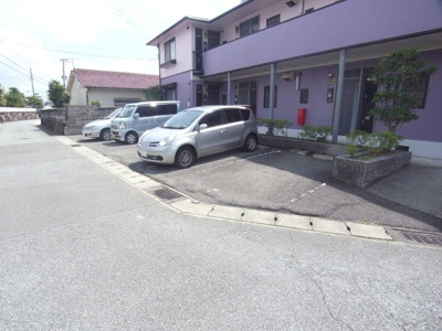 【駐車場】 | サングレース北別府 | 駐車場