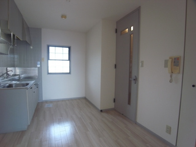 【居間・リビング】 | サングレース北別府 | ダイニングキッチン