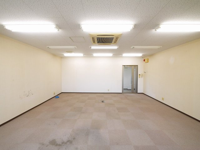 ナント駅東ビル