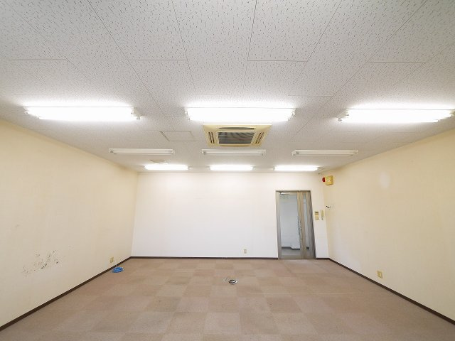 ナント駅東ビル