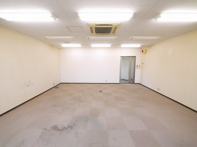 ナント駅東ビル