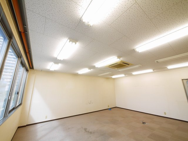 ナント駅東ビル