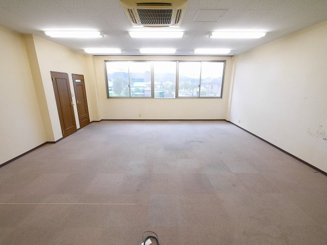 ナント駅東ビル