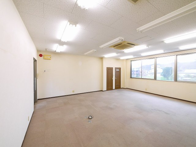 ナント駅東ビル