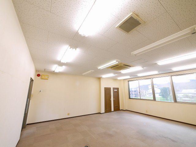 ナント駅東ビル