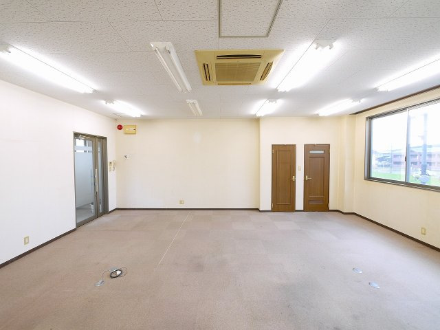 ナント駅東ビル