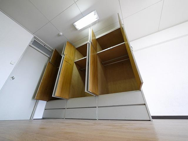 ガーデンハイツ高川の収納