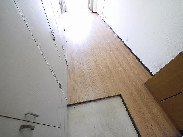 ガーデンハイツ高川の玄関