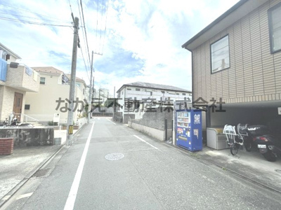 【前面道路含む現地写真】 | 仲介手数料無料　府中市四谷１丁目新築戸建て２棟　２号棟