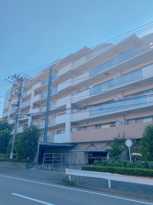 【外観】 | ジークレフ藤沢 | 総戸数７９戸、平成１２年１２月築、管理人は日勤勤務につき管理体制良好です♪