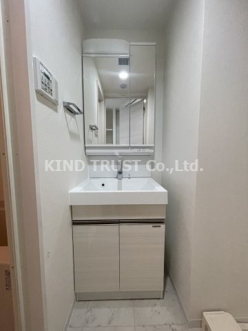 ミラージュパレス新梅田RIOの洗面所|ゆったりとスペースのある洗面所