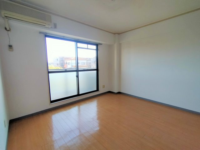 STARハイツ88の居間・リビング