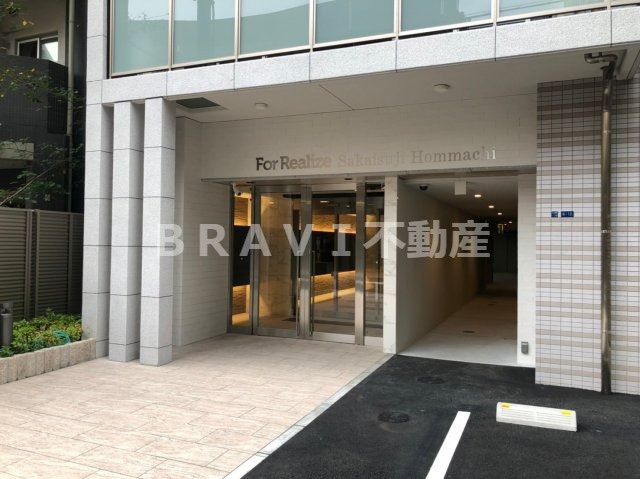 ラクラス堺筋本町　BRAVI不動産のエントランス|【ラクラス堺筋本町】エントランスです