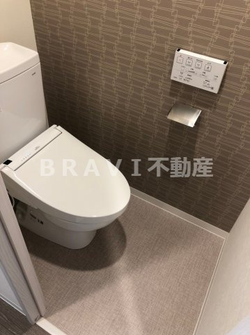 ラクラス堺筋本町　BRAVI不動産のトイレ|【ラクラス堺筋本町】トイレも気になるポイント