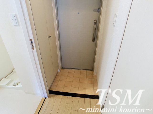 ＰＲＥＳＴＡＮＣＥ香里の玄関
