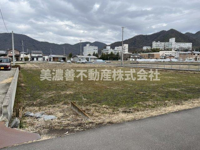 ５７１１９　各務原市那加桐野町土地の外観