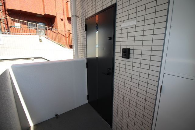 グッドウィルたまプラーザの玄関|前回募集時の写真です。現況優先