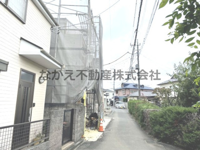 【前面道路含む現地写真】 | 府中市押立町４丁目新築戸建て