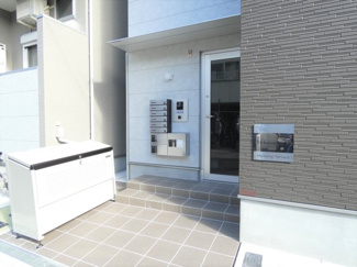 【エントランス】