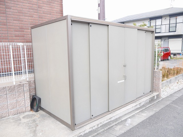 プラウド梅美台Aのその他共用部分|ゴミ置場