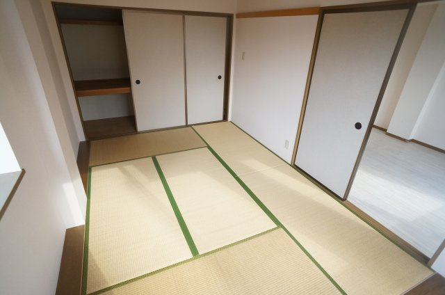 ヴァンベール東の和室