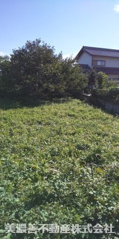 ５７４２２　揖斐郡池田町六之井土地の外観