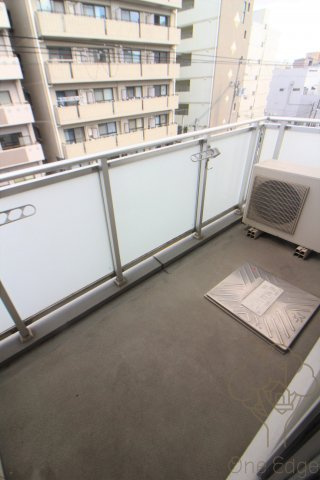 東三国フラッツのバルコニー