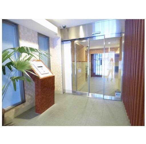 フレンシアノイエ内本町　BRAVI不動産のエントランス|【フレンシアノイエ内本町】落ち着いたエントランスです