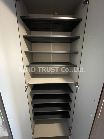 フォーリアライズ梅田レーベンの玄関