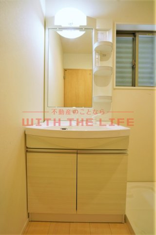 キャッスル（東合川）【キャッシュバック対象物件】の独立洗面台|独立洗面台で身支度をすべて済ませてしまいましょう