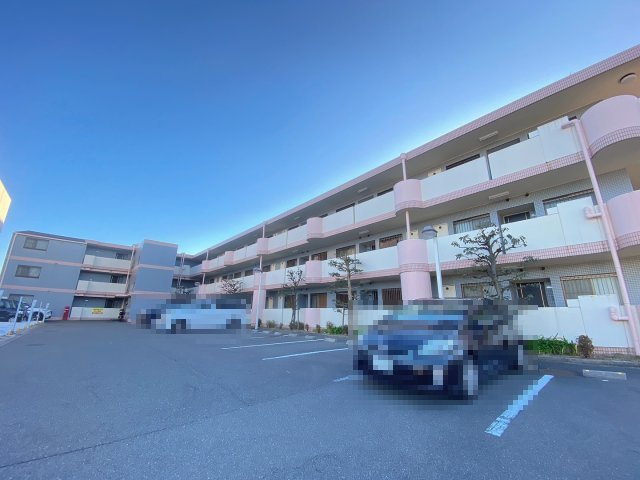 YFヒルズ宮山の駐車場