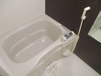 【浴室】 | ソレイユ聖天下Ａ