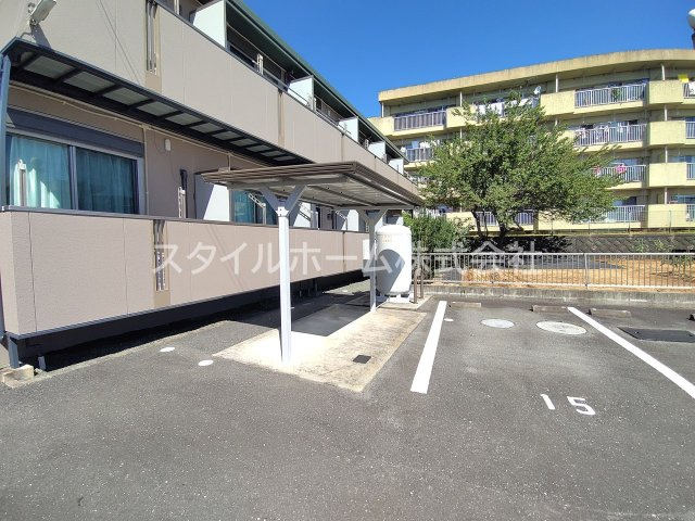 【駐車場】 | エミール大岩