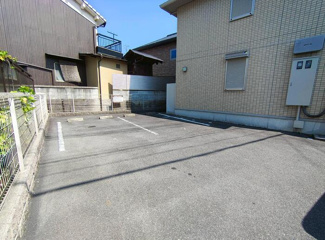 【駐車場】
