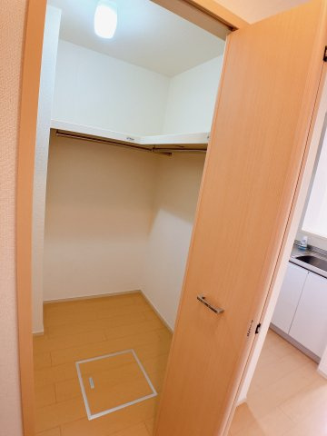 コーポ二ヶ崎の収納