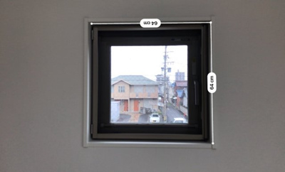 【内装】 | リッツ石塚 | １号室　３号室　換気窓　サイズ