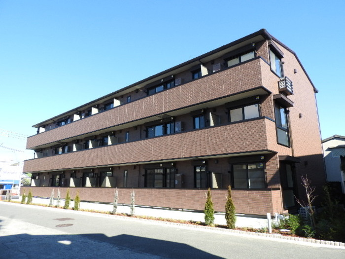 泉佐野市高松東１丁目の賃貸マンションの外観|物件の外観です