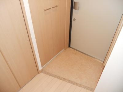 エヴァーステージ京都二条の玄関